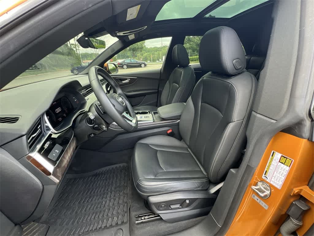 Thumbnail: 2022 Audi Q8 - 19