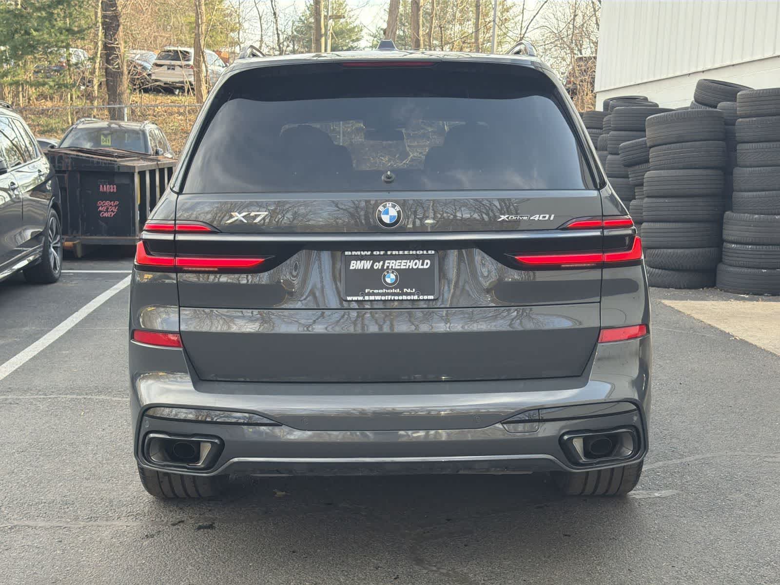 Thumbnail: 2024 BMW X7 - 13