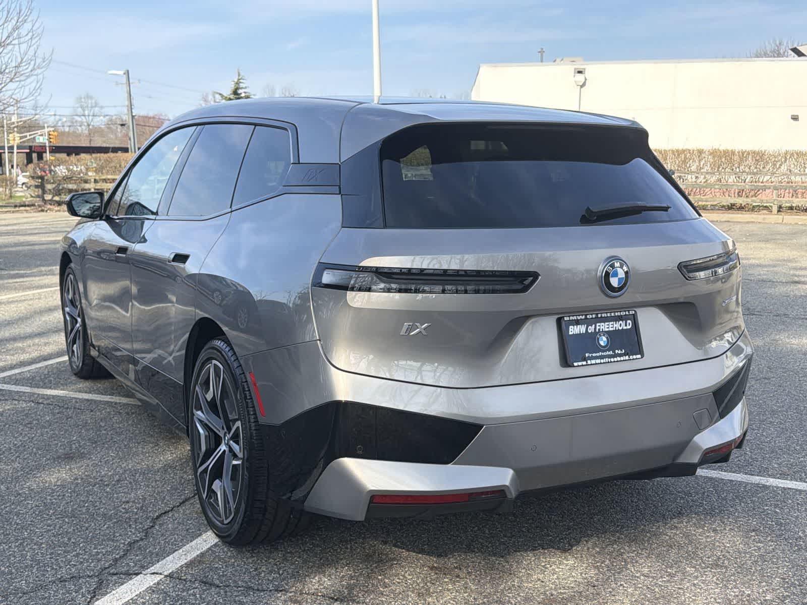 Thumbnail: 2023 BMW iX - 12