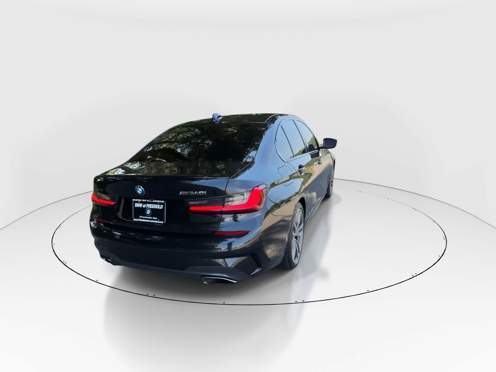 Thumbnail: 2022 BMW 3 Series - 7