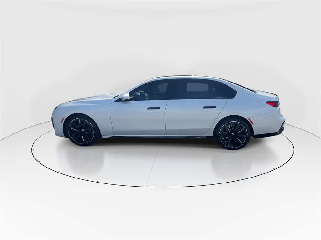 Thumbnail: 2023 BMW 7 Series - 9