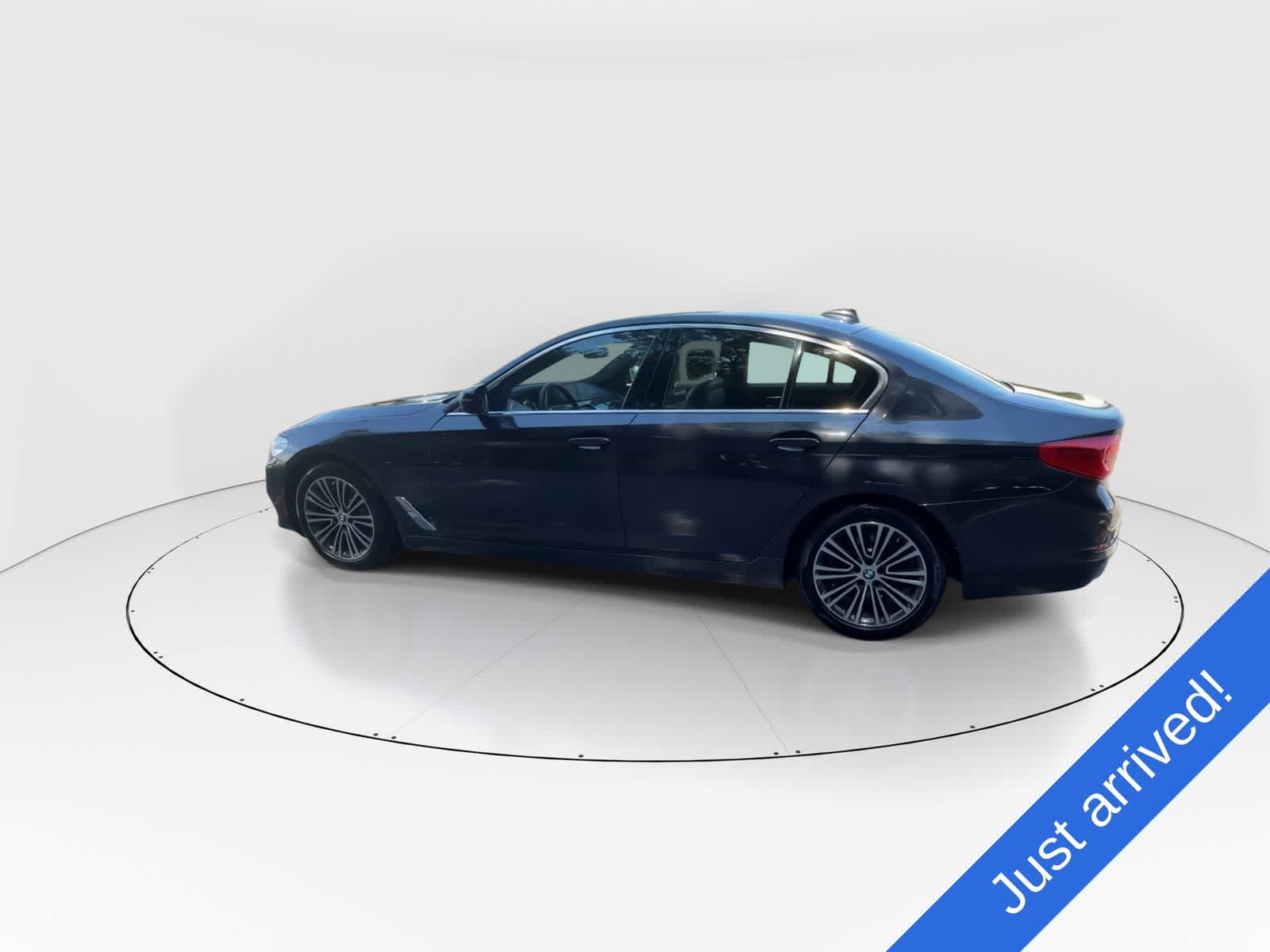 Thumbnail: 2019 BMW 5 Series - 5