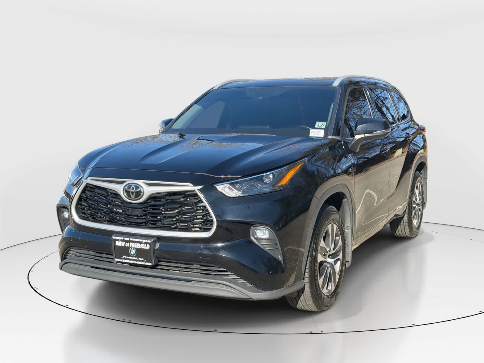 Thumbnail: 2022 Toyota Highlander - 1