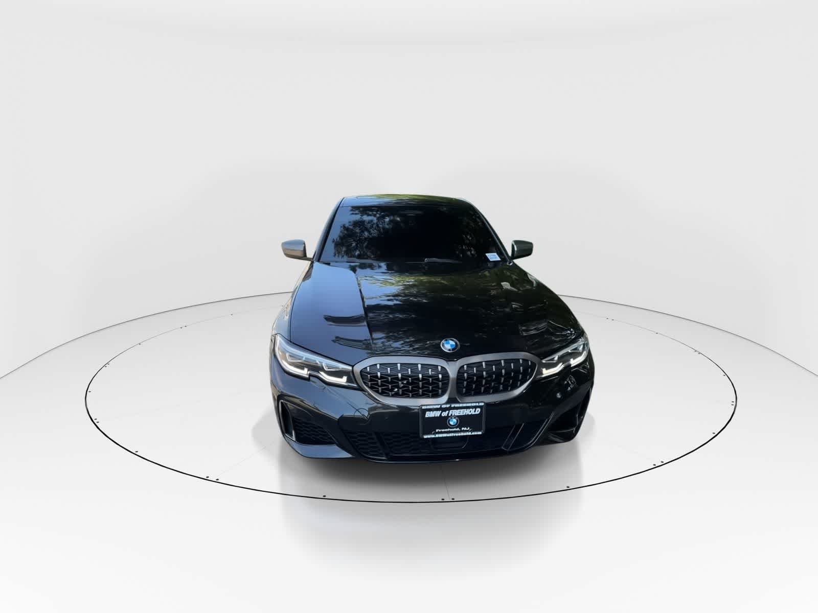 Thumbnail: 2022 BMW 3 Series - 2