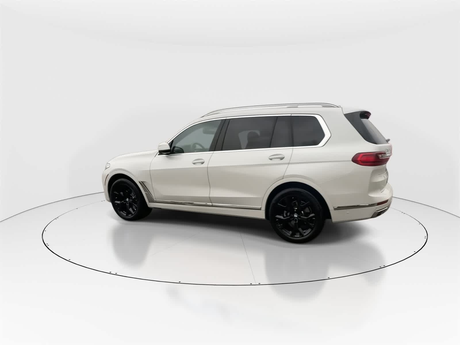 Thumbnail: 2022 BMW X7 - 7