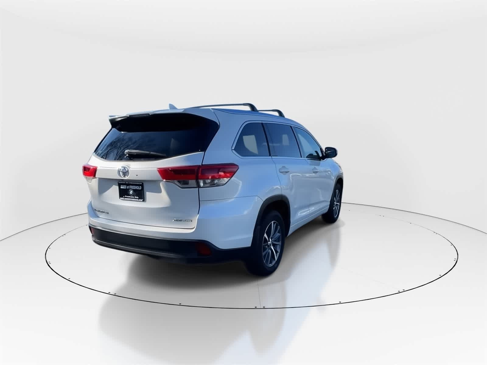 Thumbnail: 2017 Toyota Highlander - 9