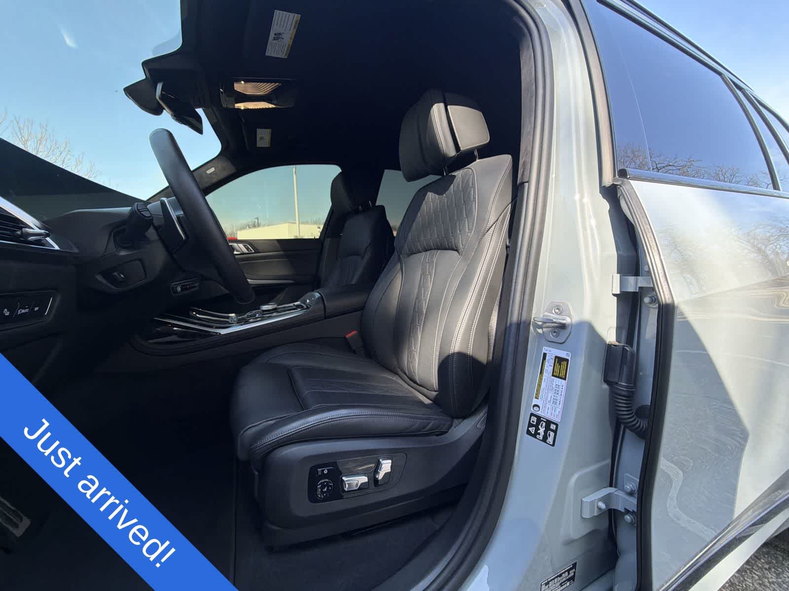 Thumbnail: 2025 BMW X7 - 19