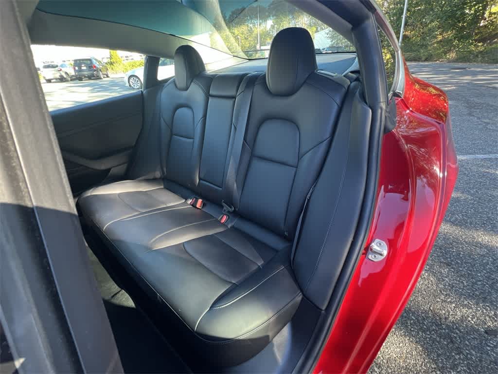 Thumbnail: 2019 Tesla Model 3 - 21