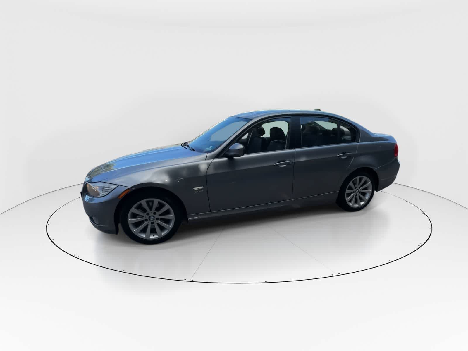 Thumbnail: 2011 BMW 3 Series - 5