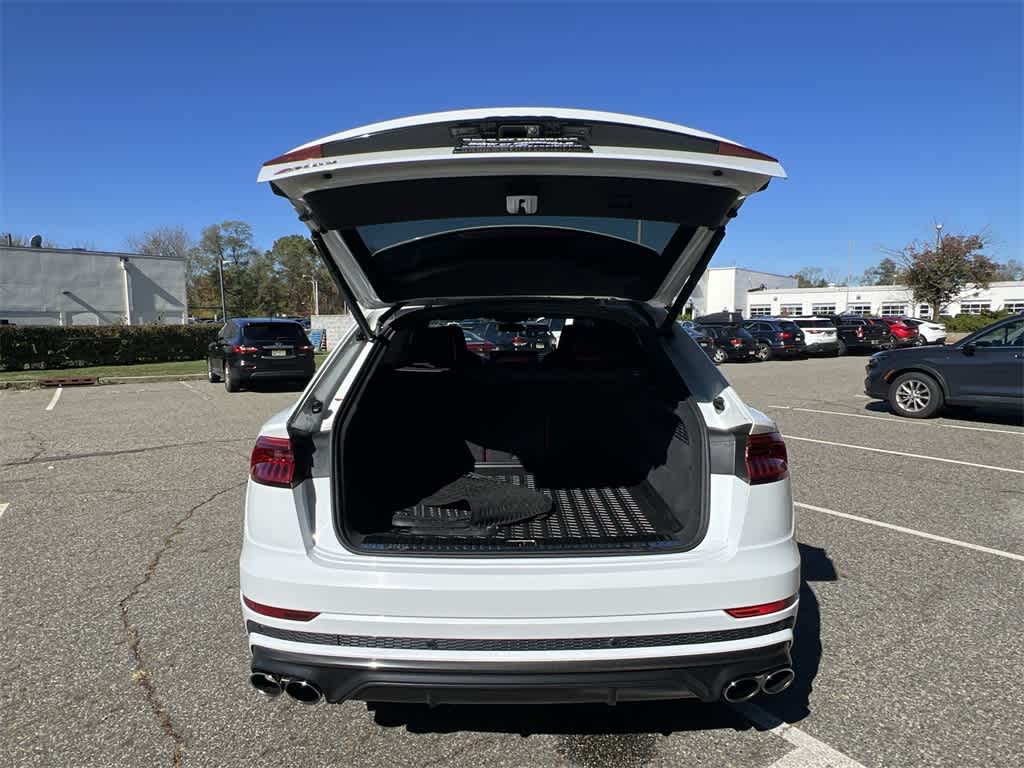 Thumbnail: 2023 Audi SQ8 - 27