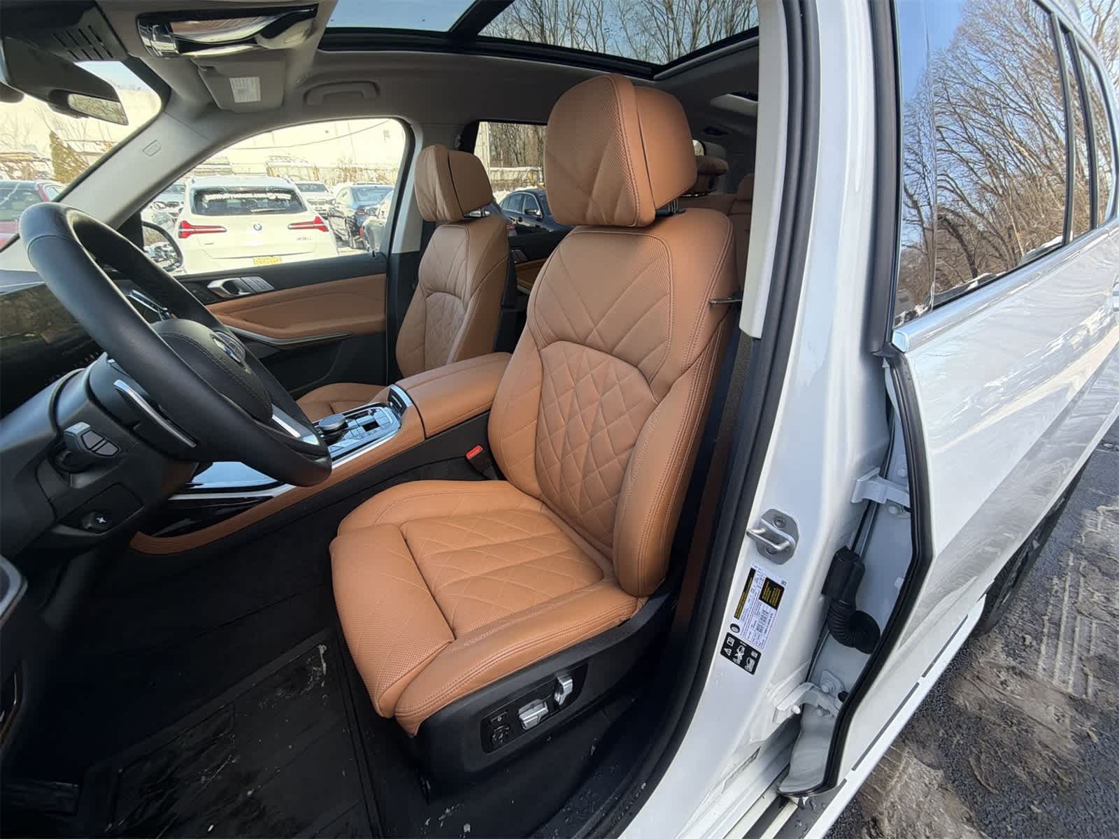 Thumbnail: 2026 BMW X7 - 19