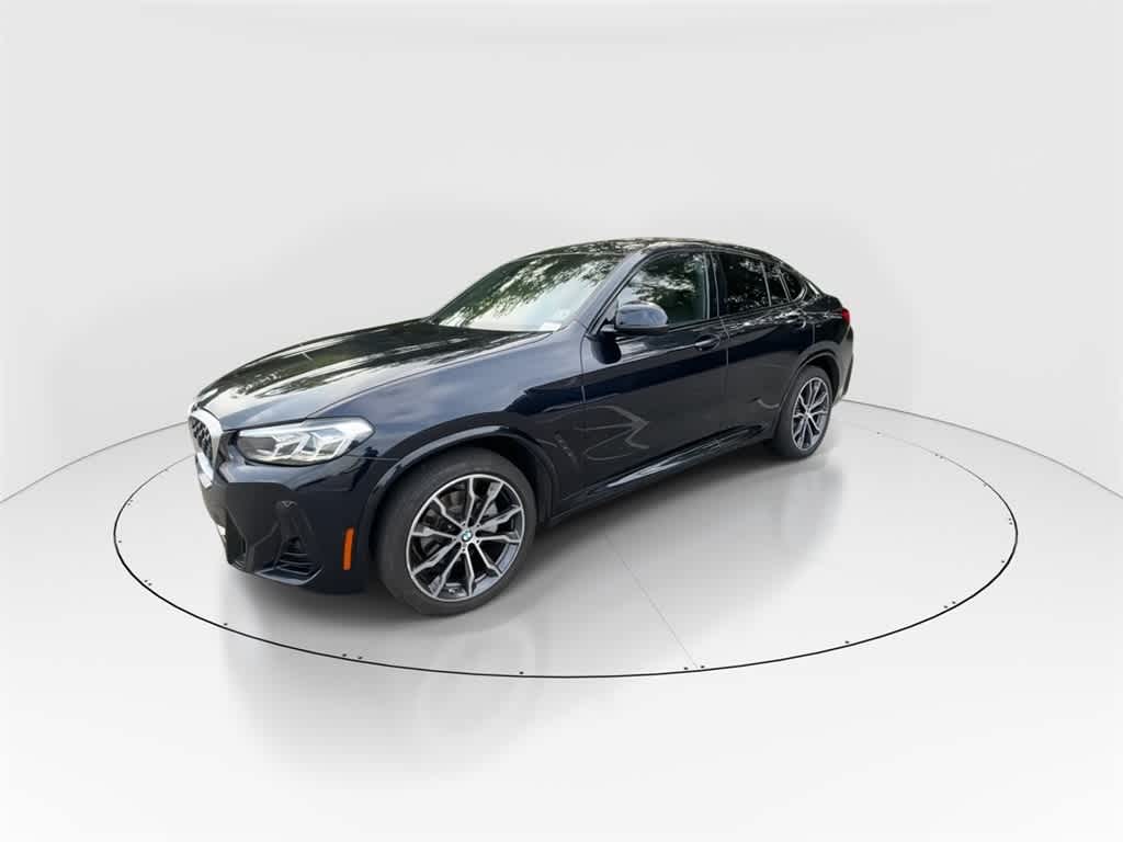 Thumbnail: 2022 BMW X4 - 4