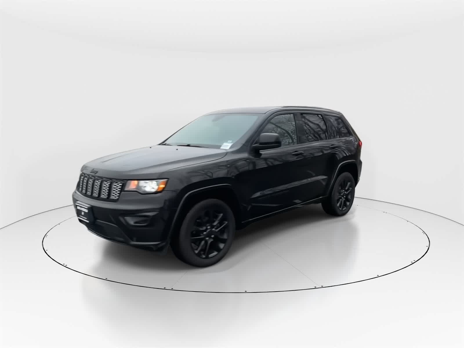 Thumbnail: 2017 Jeep Grand Cherokee - 5
