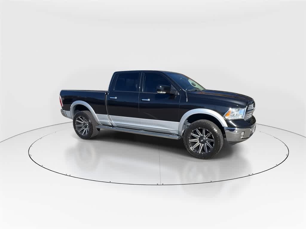 2018 Ram 1500 Laramie photo 2