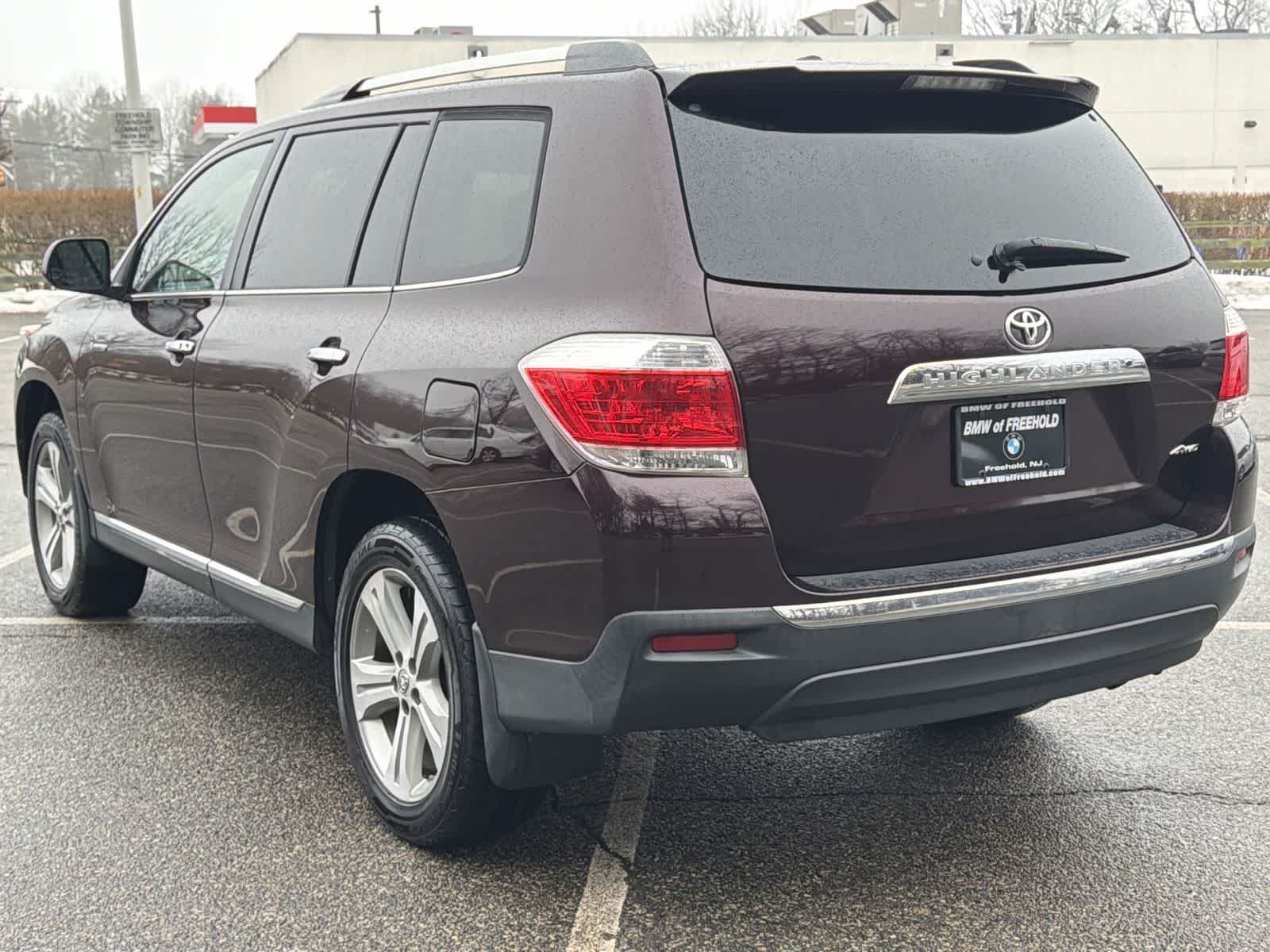 Thumbnail: 2013 Toyota Highlander - 12