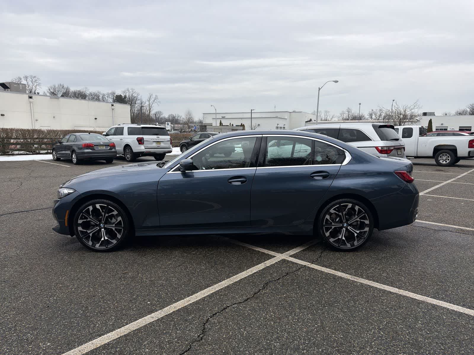 Thumbnail: 2025 BMW 3 Series - 11