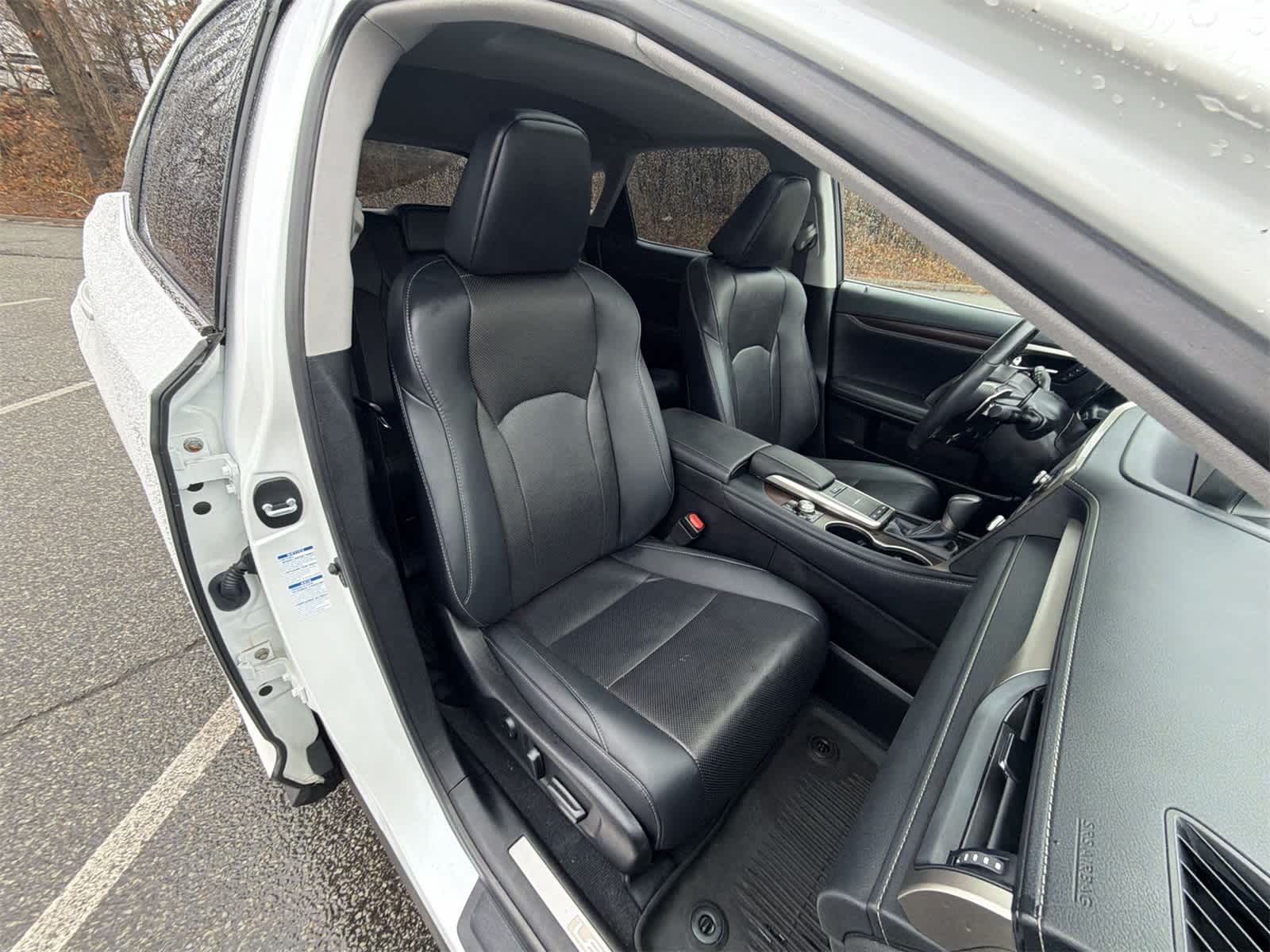 Thumbnail: 2022 Lexus RX - 22