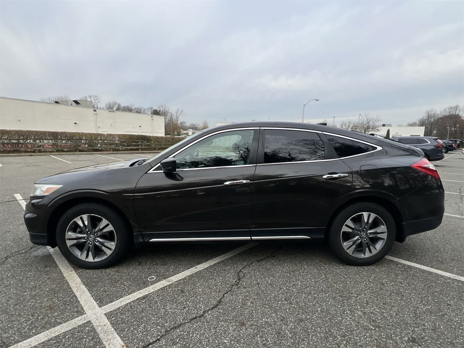 Thumbnail: 2013 Honda Crosstour - 11