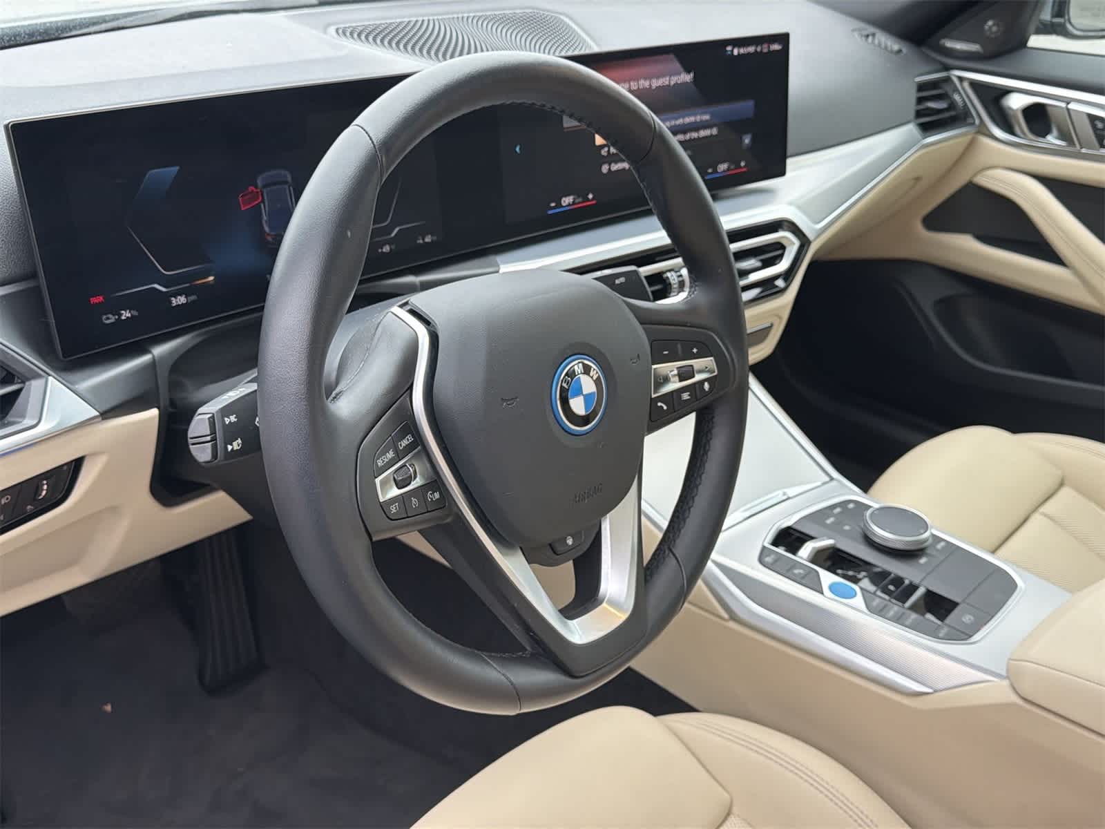 Thumbnail: 2023 BMW i4 - 23