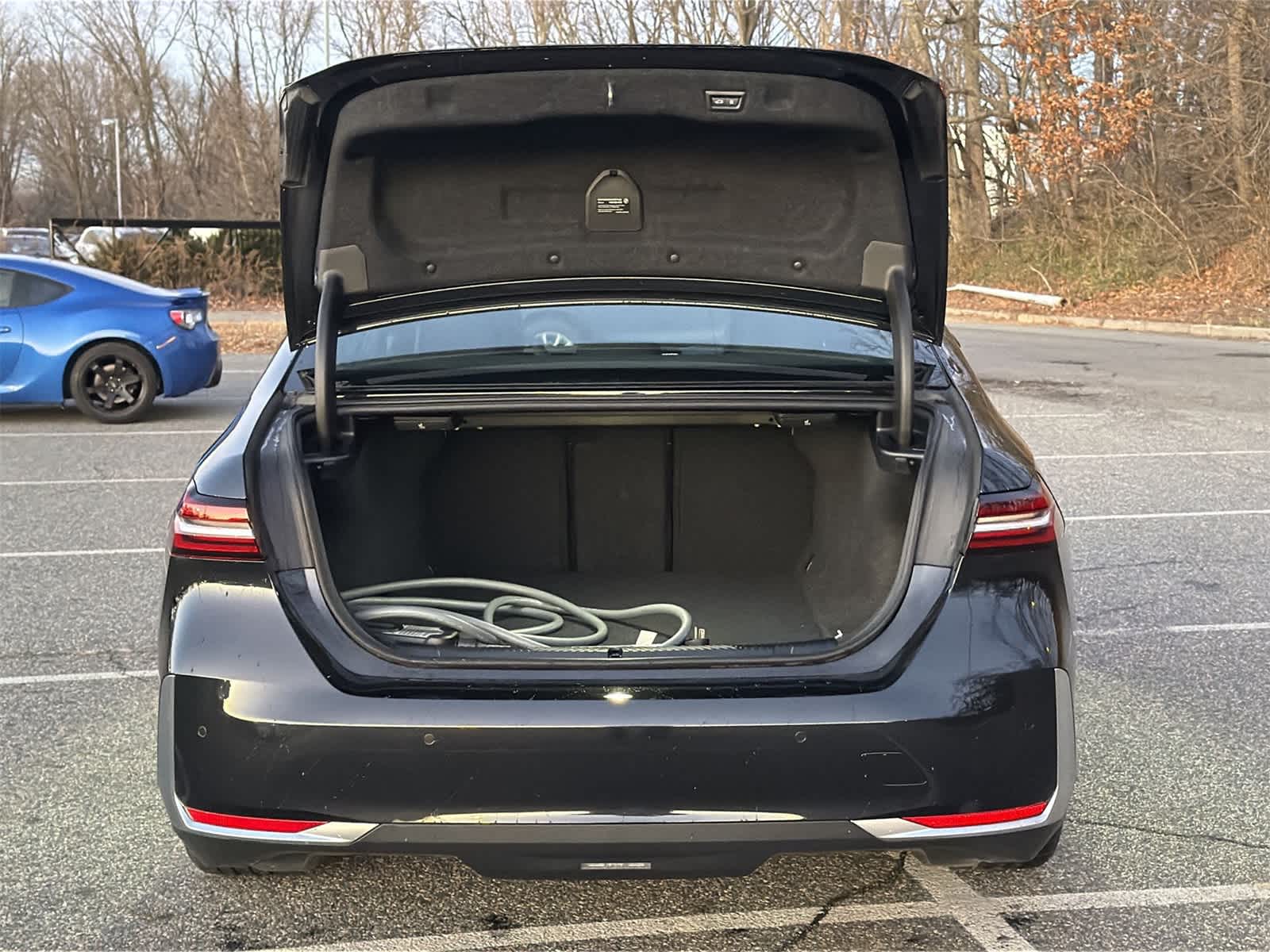 Thumbnail: 2025 BMW i5 - 27