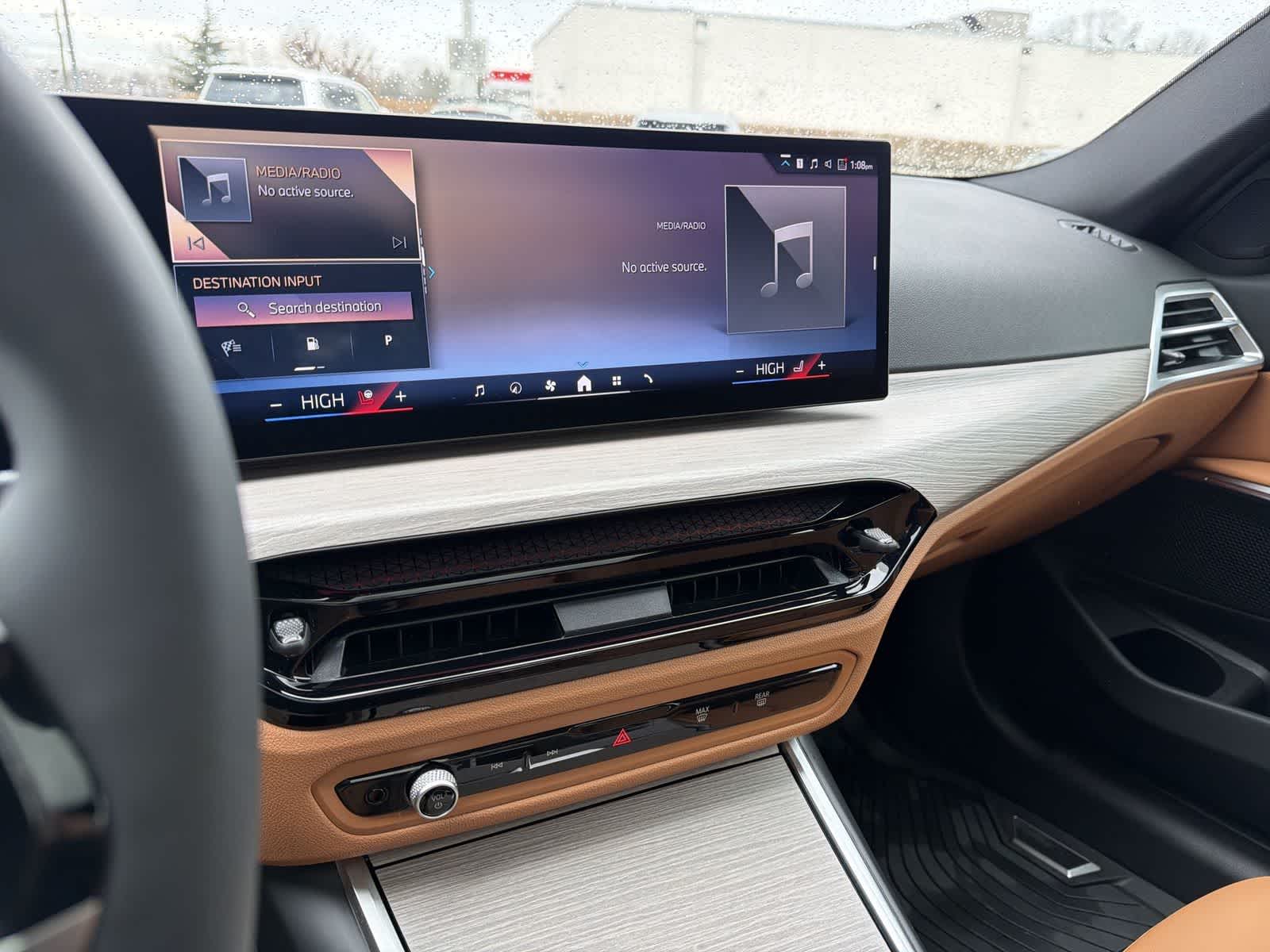 Thumbnail: 2025 BMW 3 Series - 24