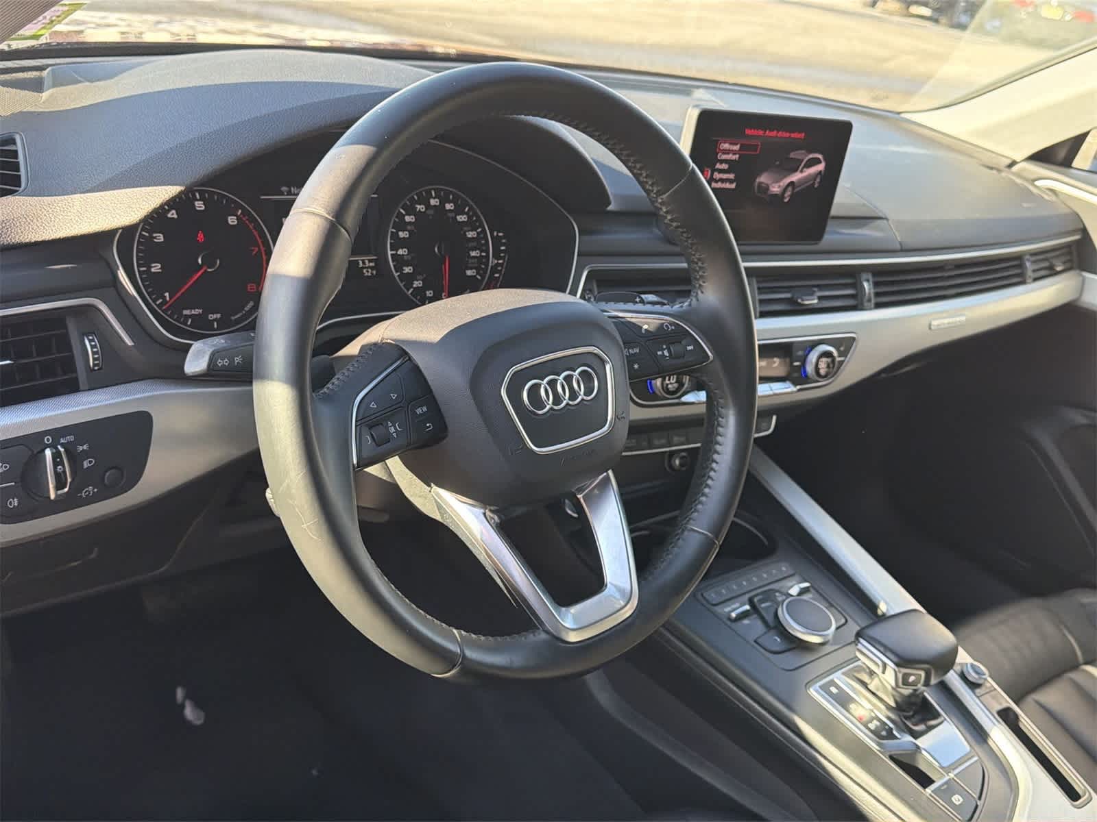 Thumbnail: 2017 Audi A4 - 23