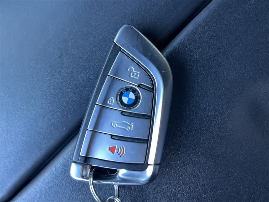 Thumbnail: 2022 BMW 7 Series - 28