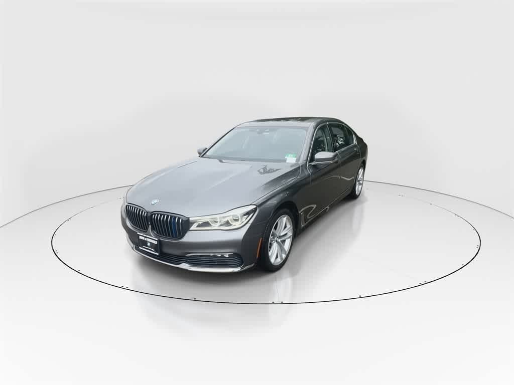 Thumbnail: 2017 BMW 7 Series - 5