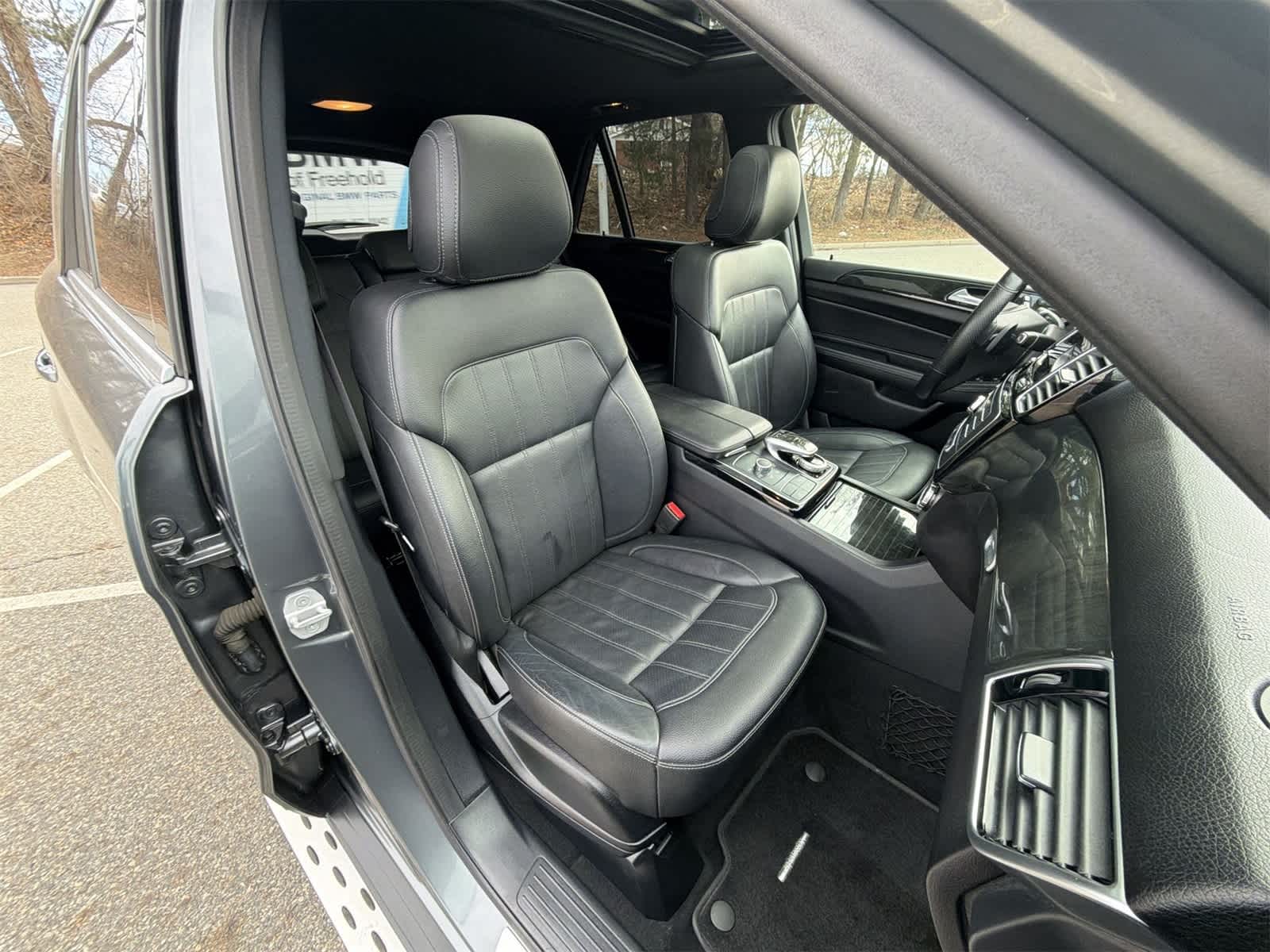 Thumbnail: 2018 Mercedes-Benz GLE - 22