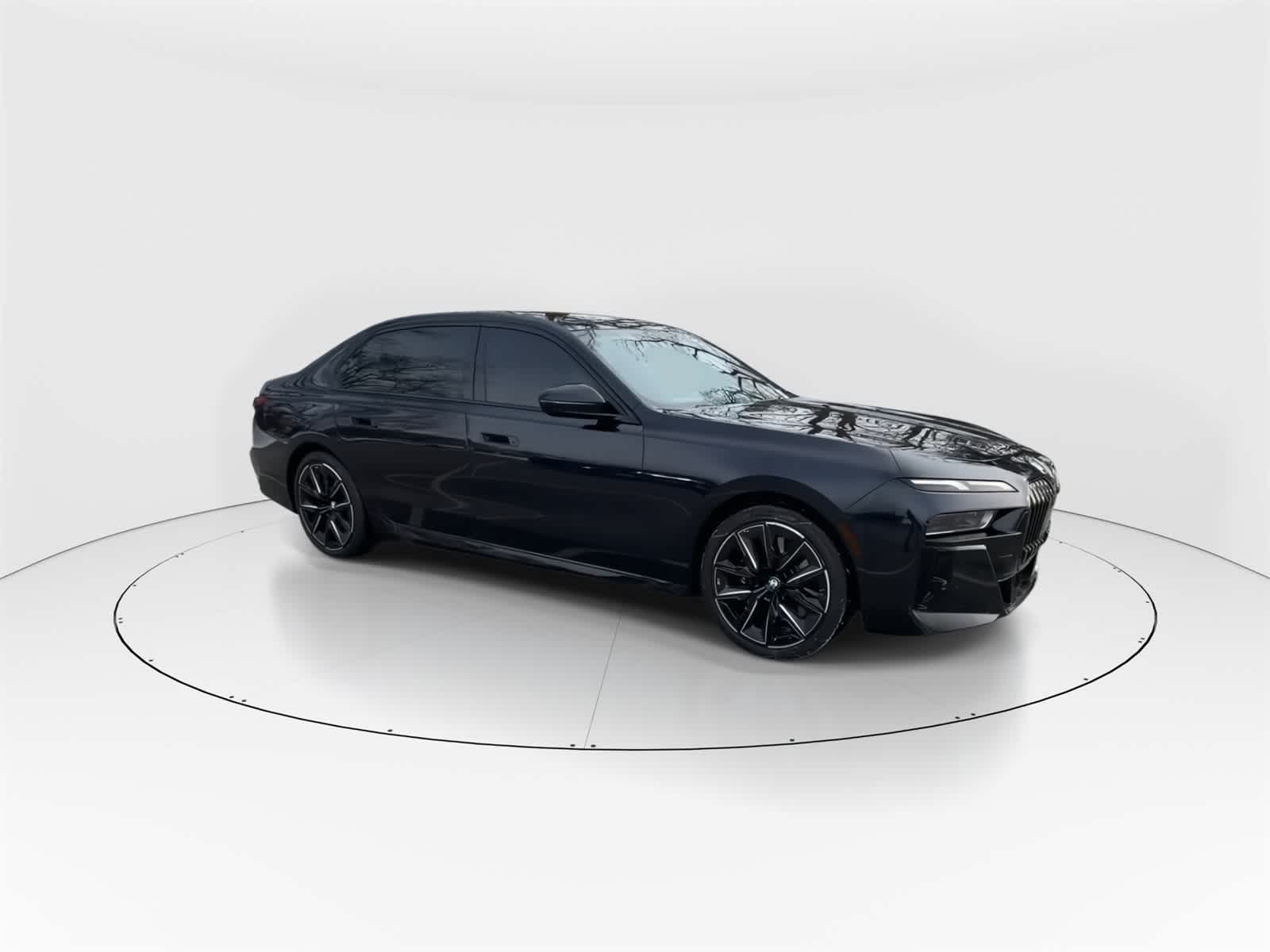 Thumbnail: 2023 BMW 7 Series - 3