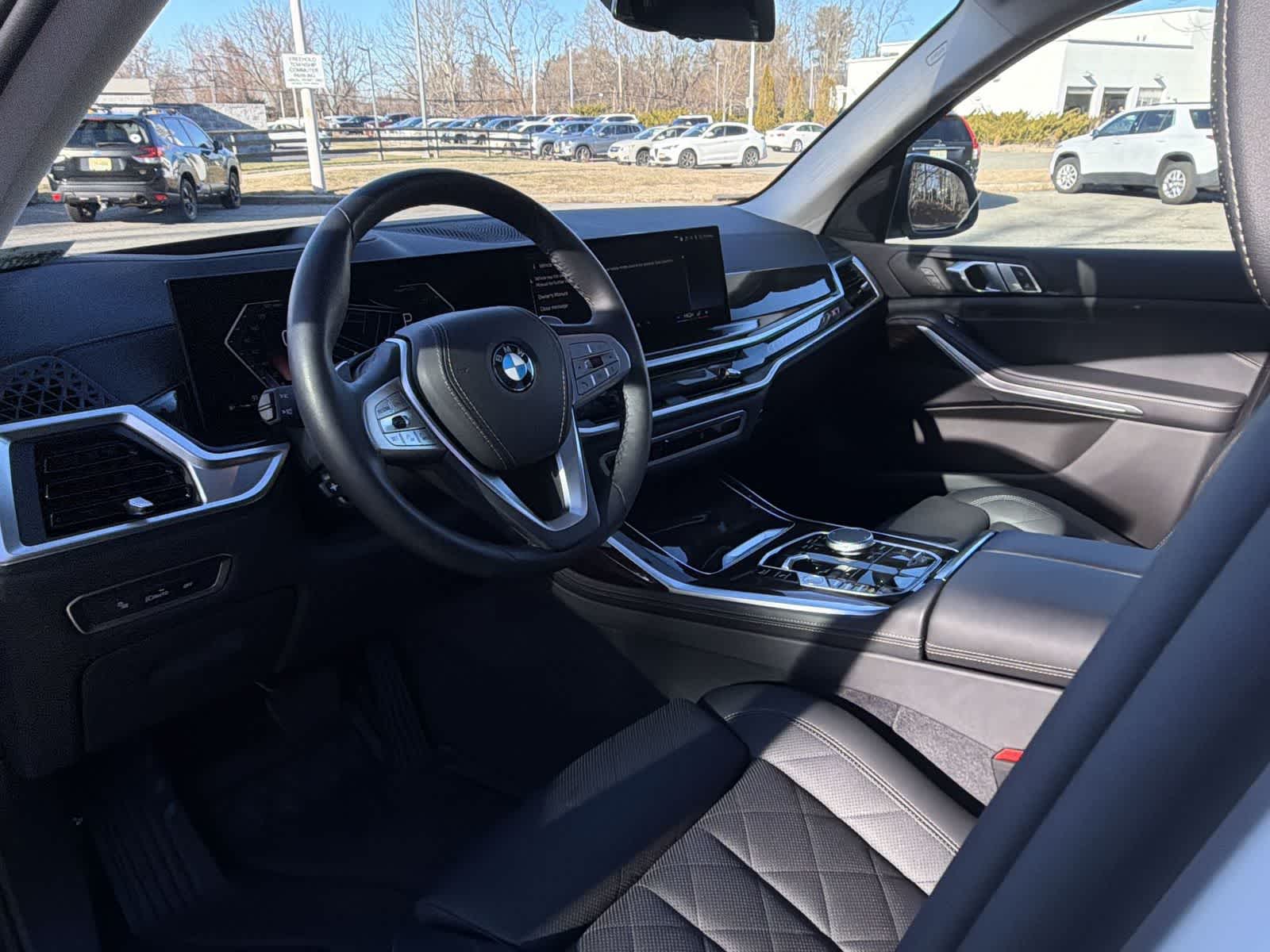 Thumbnail: 2025 BMW X7 - 10