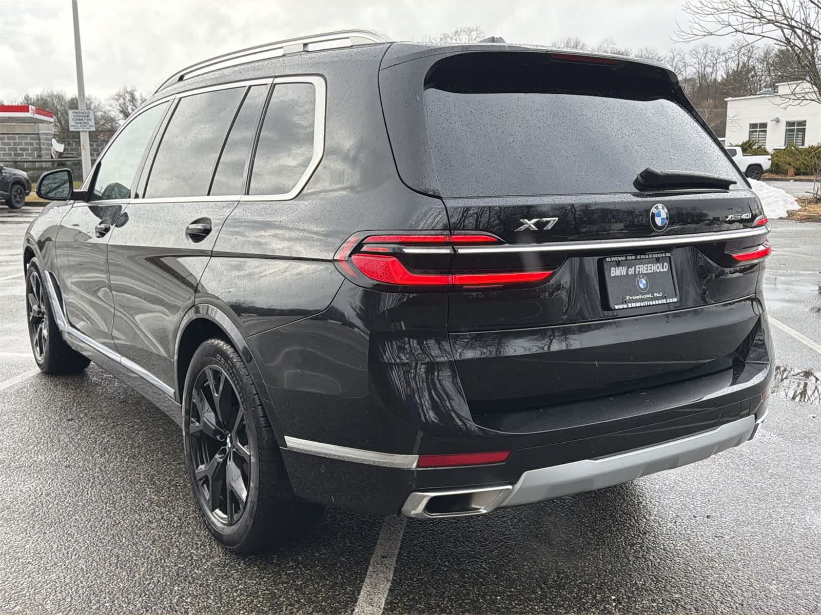 Thumbnail: 2025 BMW X7 - 12