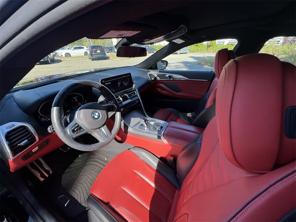 Thumbnail: 2025 BMW 8 Series - 10