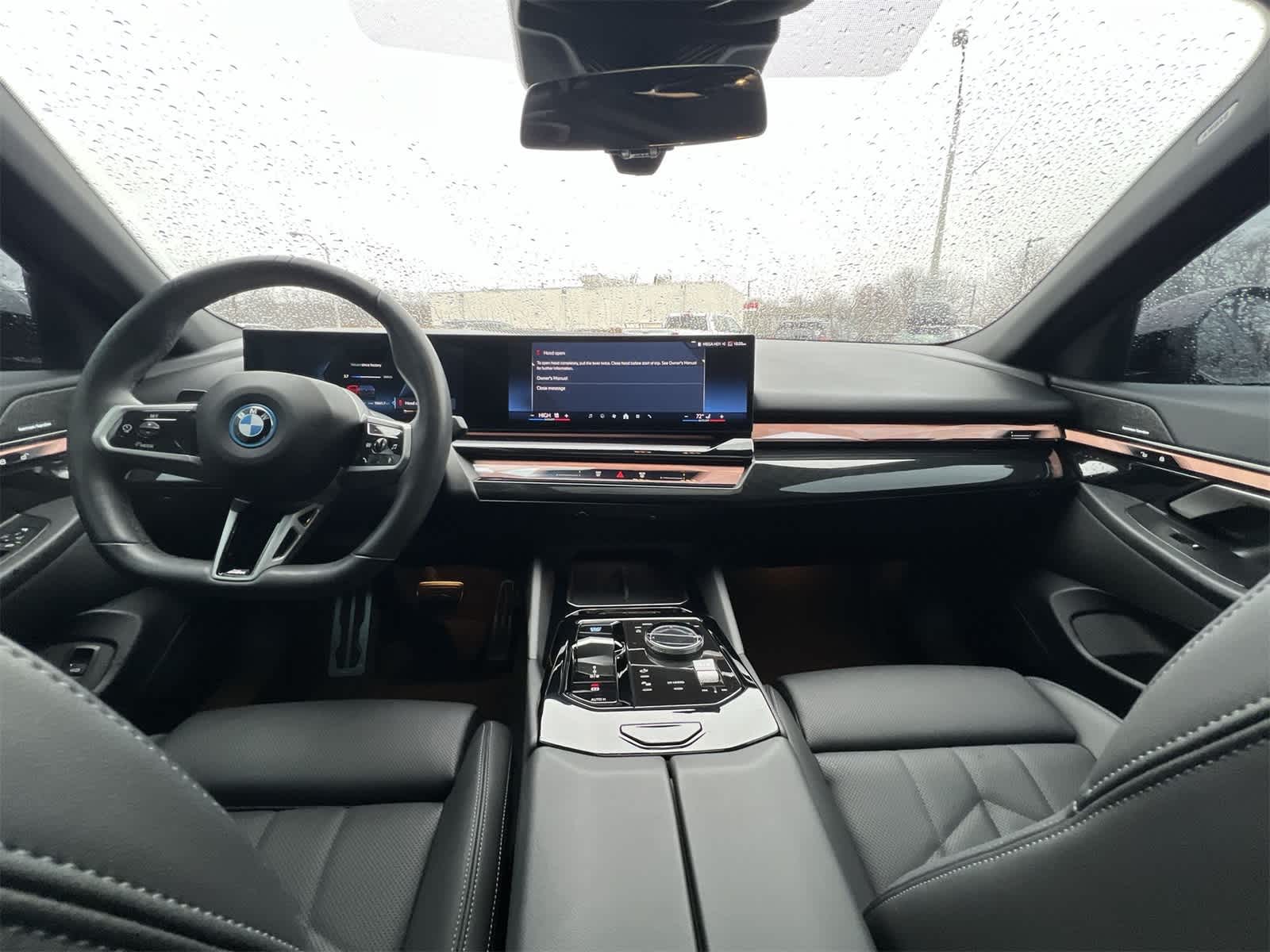 Thumbnail: 2025 BMW i5 - 18