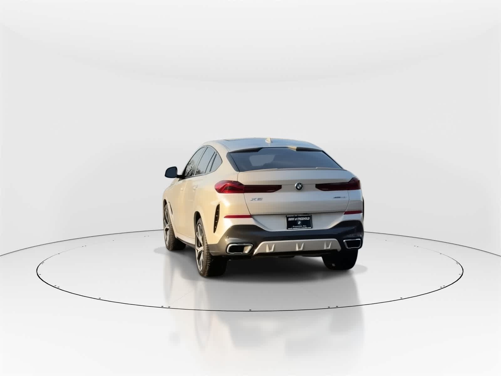 Thumbnail: 2022 BMW X6 - 8