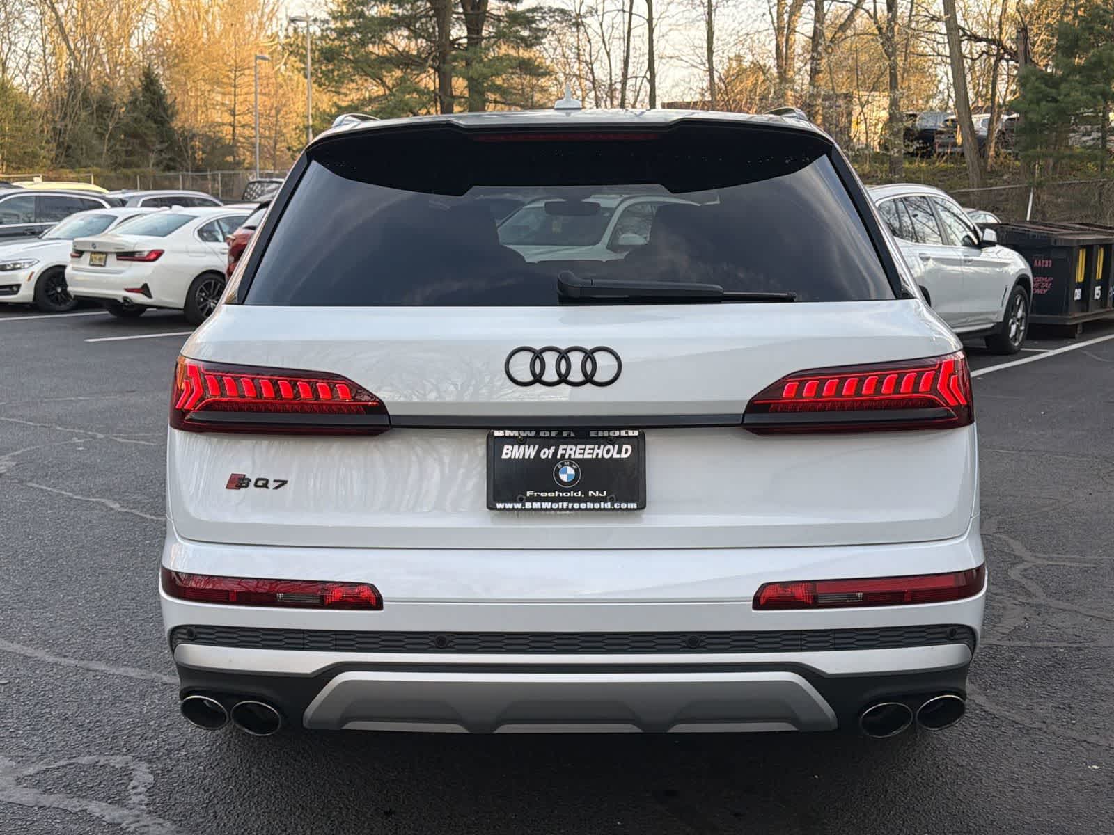 Thumbnail: 2024 Audi SQ7 - 13