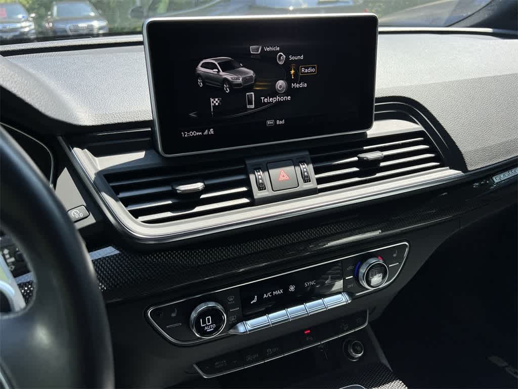 Thumbnail: 2020 Audi SQ5 - 24
