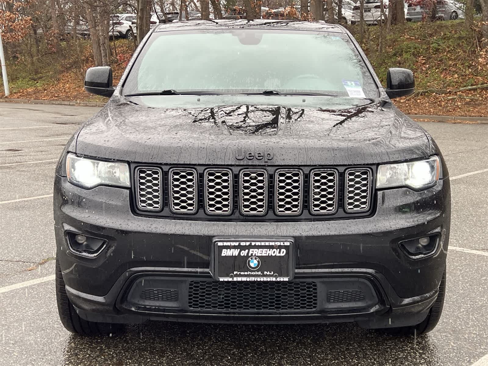 Thumbnail: 2017 Jeep Grand Cherokee - 14