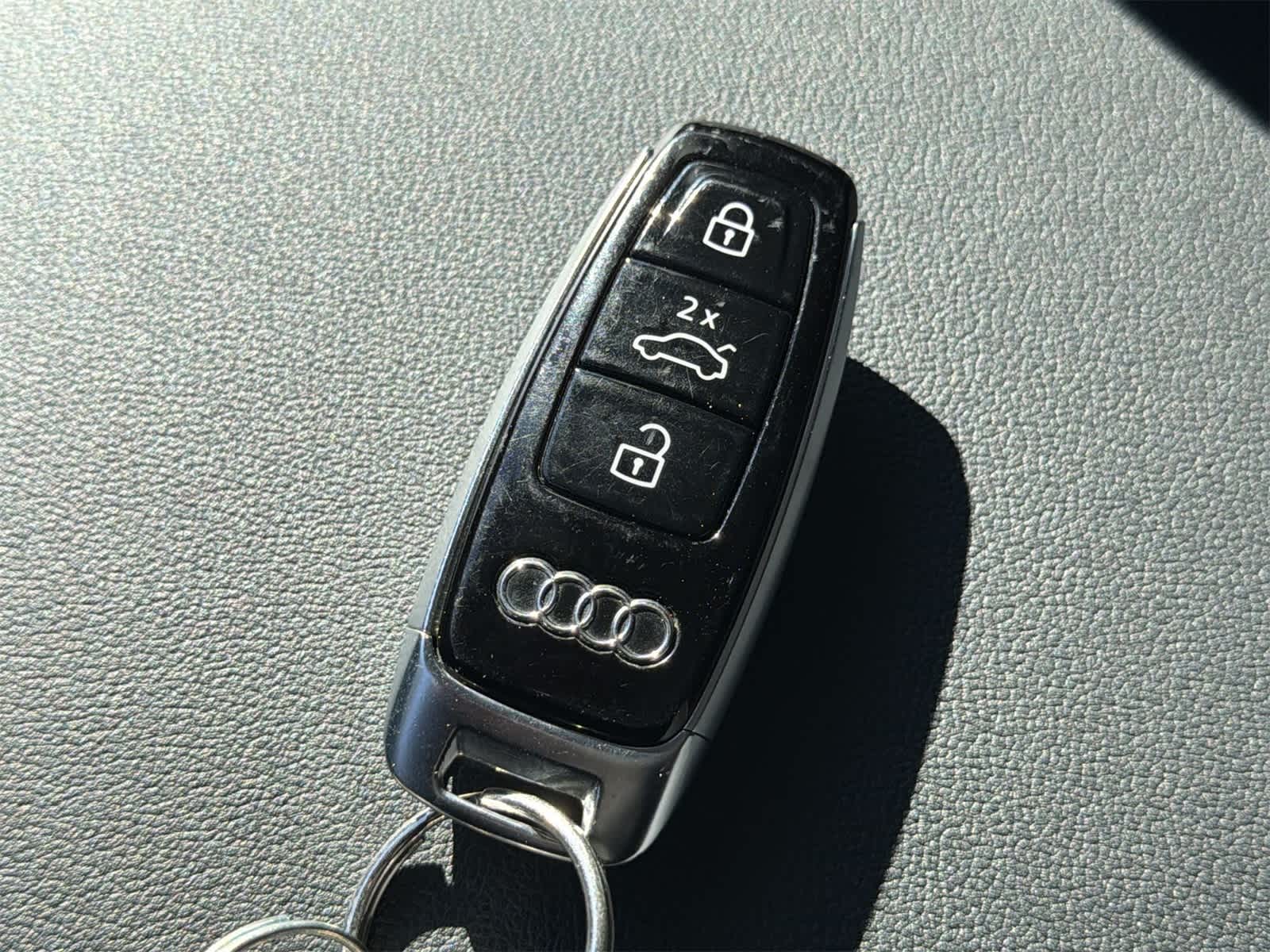 Thumbnail: 2022 Audi Q7 - 28