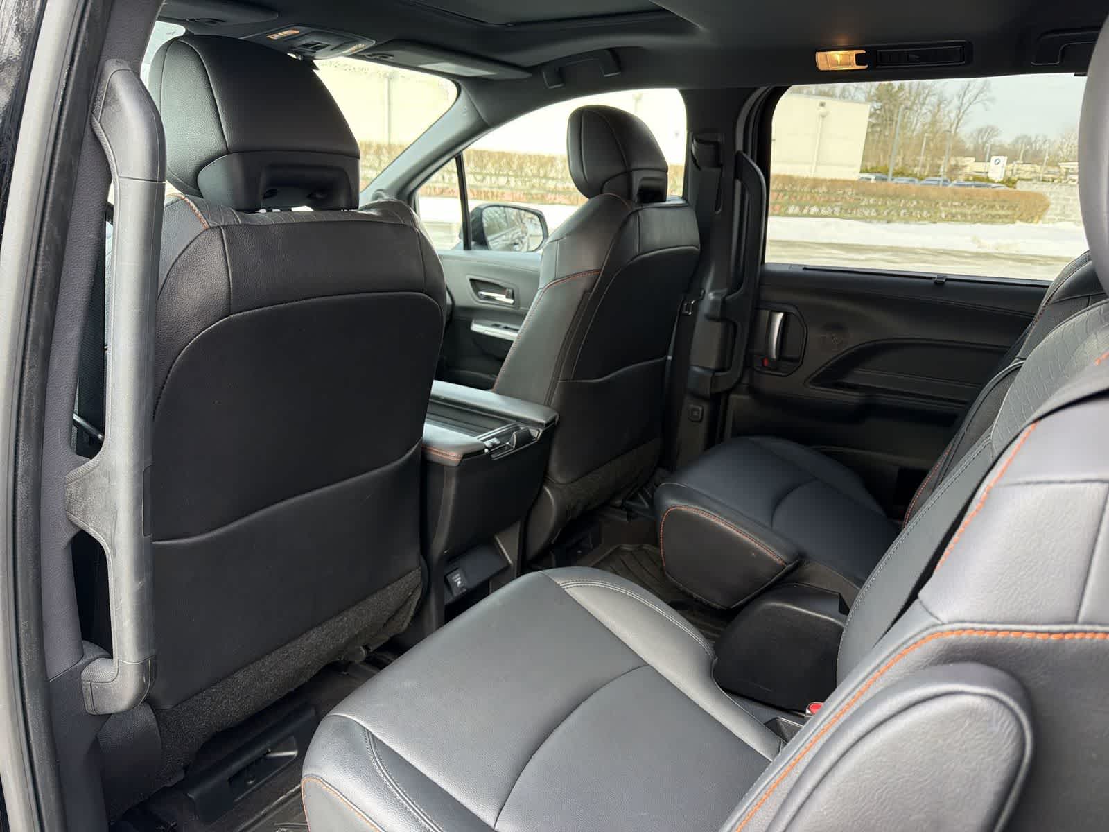 Thumbnail: 2021 Toyota Sienna - 20