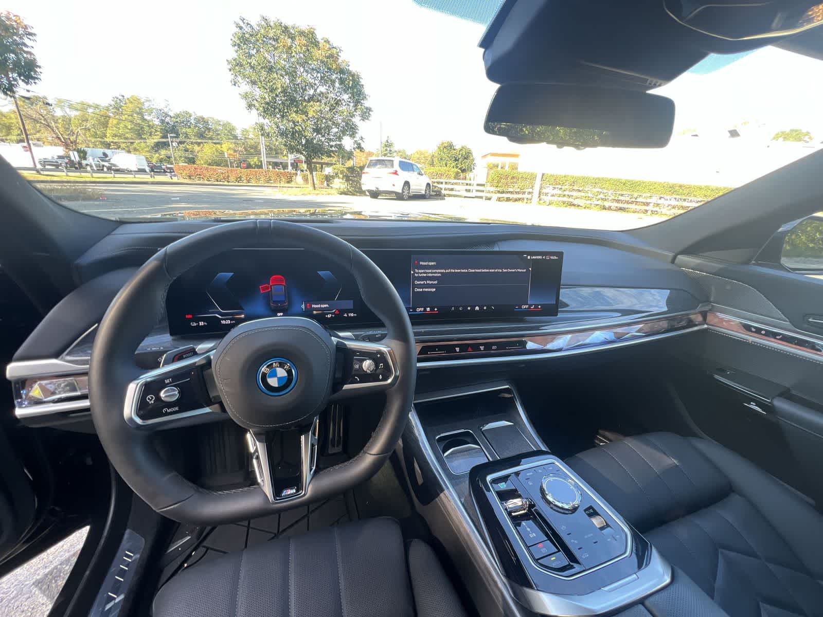 Thumbnail: 2025 BMW i7 - 18