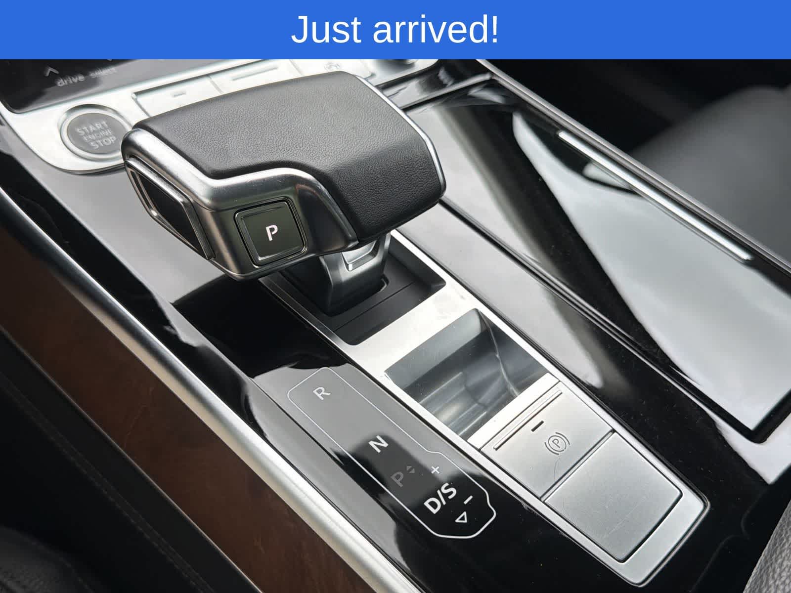 Thumbnail: 2023 Audi A8 - 25