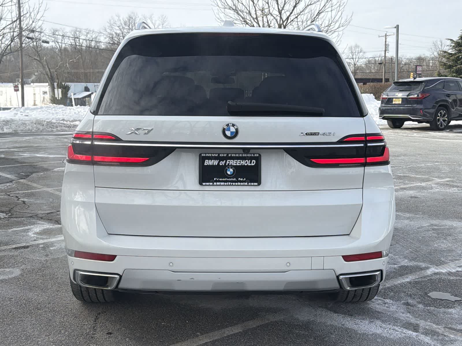 Thumbnail: 2024 BMW X7 - 13