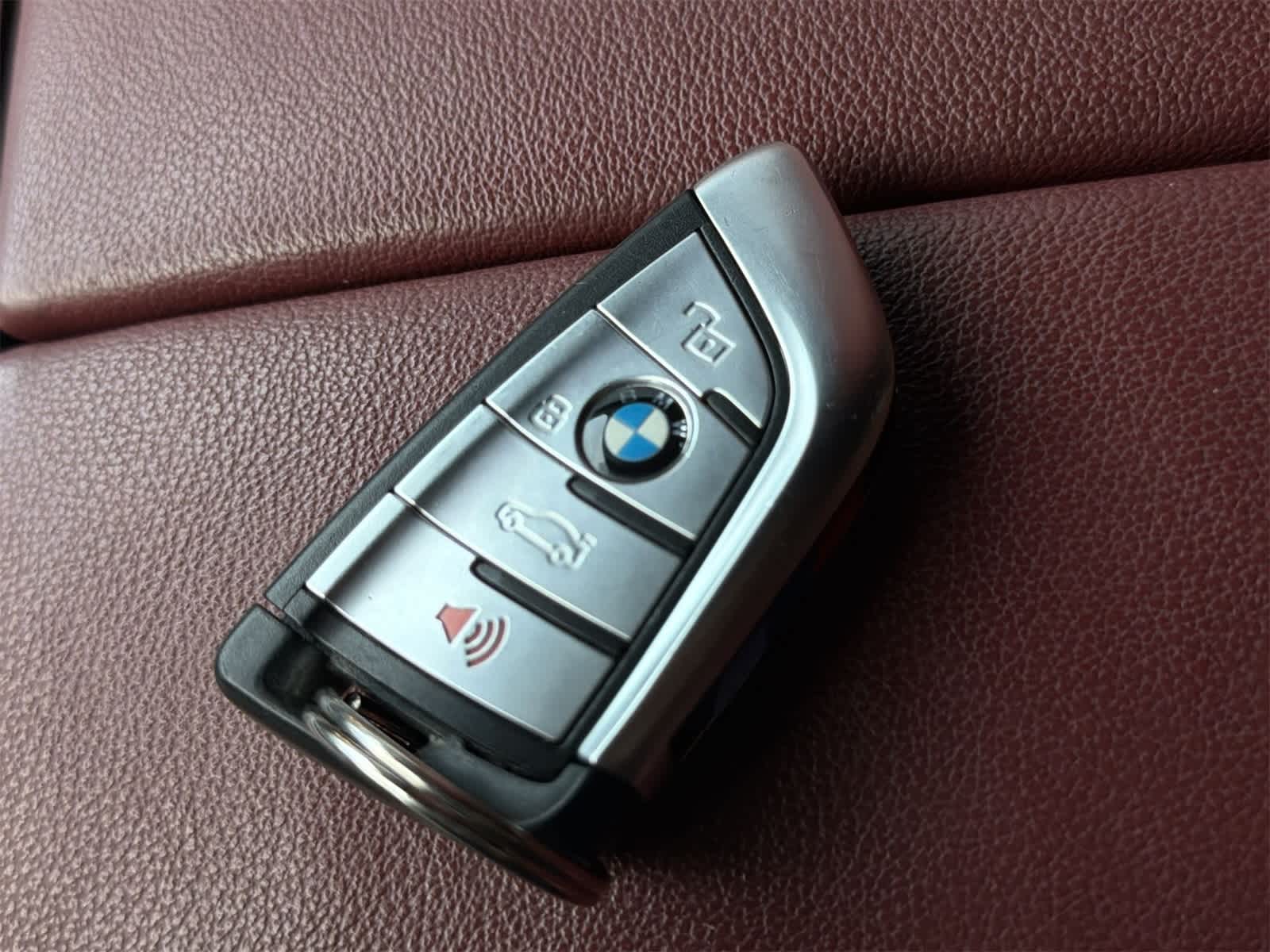 Thumbnail: 2022 BMW X6 - 28