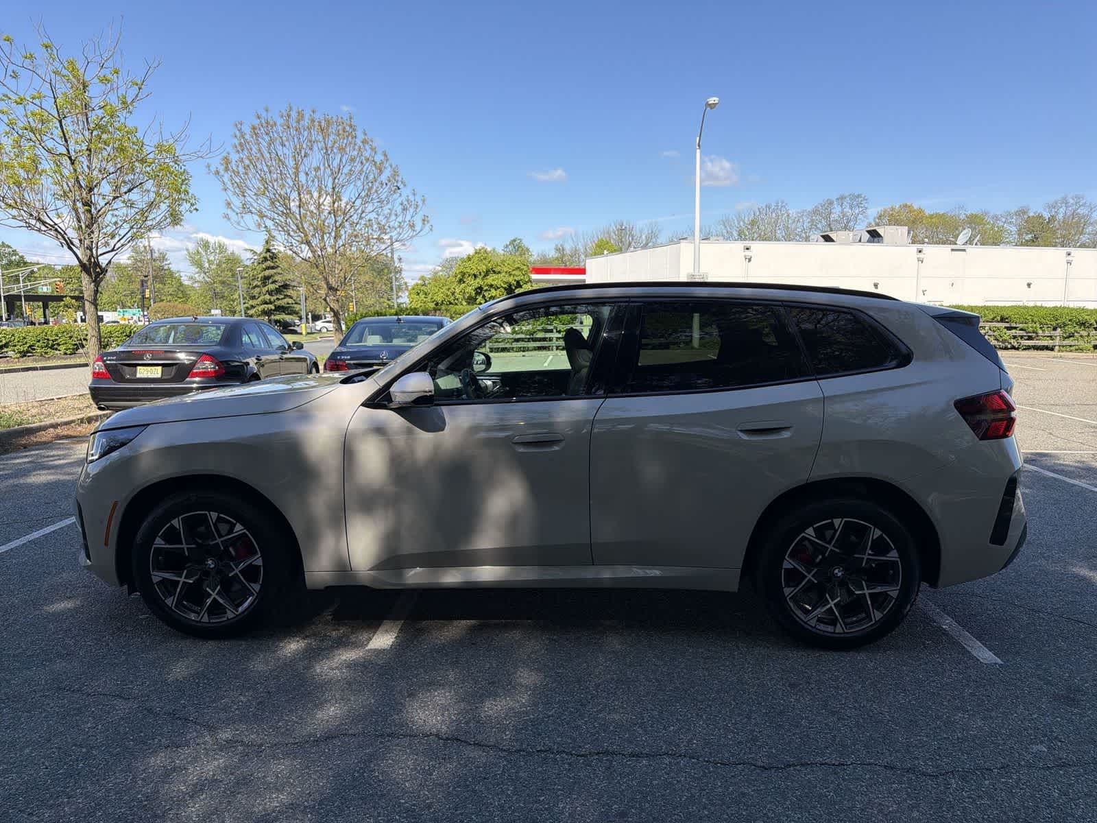 Thumbnail: 2026 BMW X3 - 11