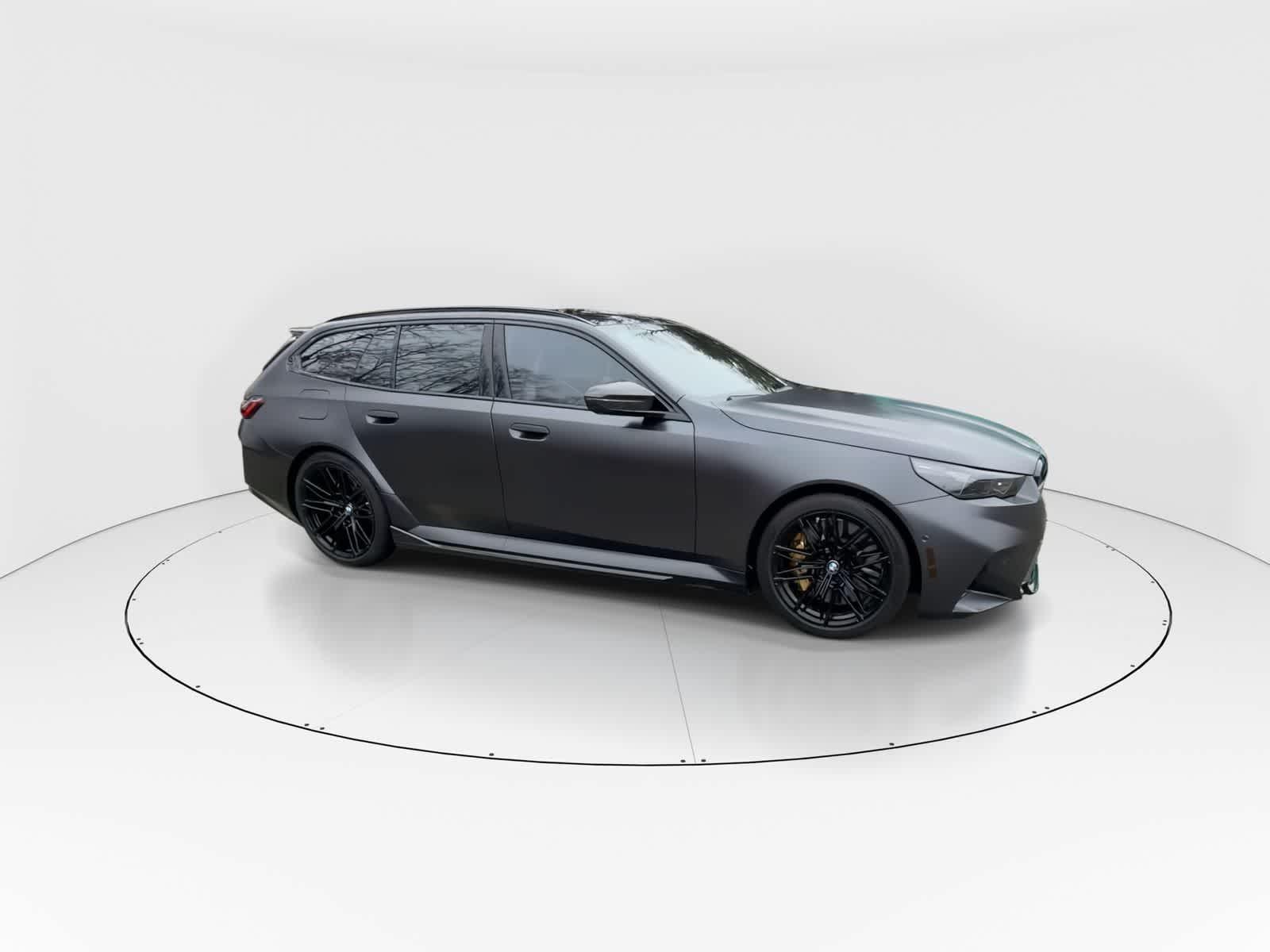 Thumbnail: 2026 BMW M5 - 9