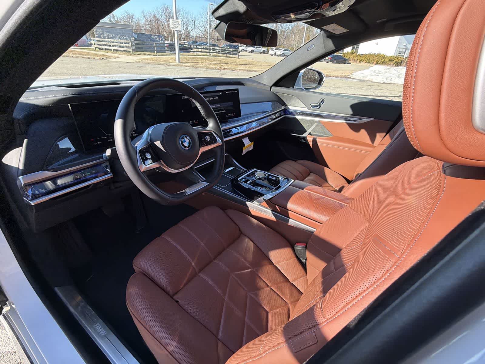 Thumbnail: 2025 BMW i7 - 10