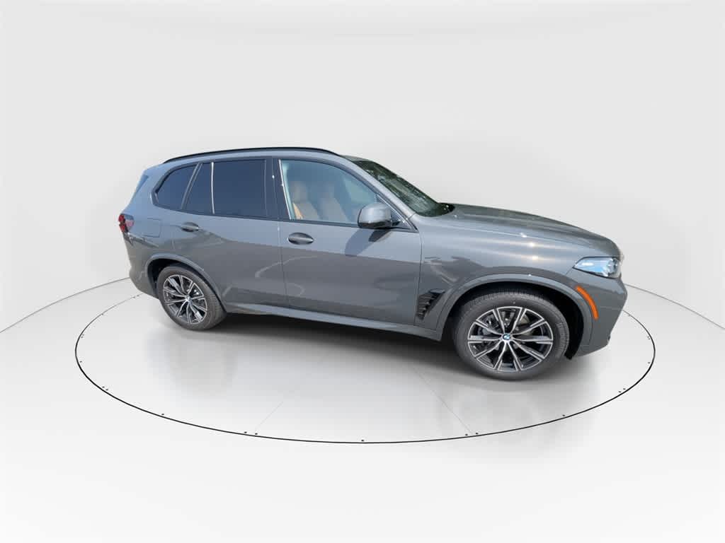 Thumbnail: 2026 BMW X5 - 2