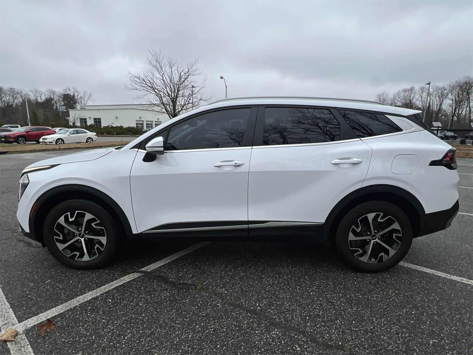 Thumbnail: 2023 Kia Sportage - 11