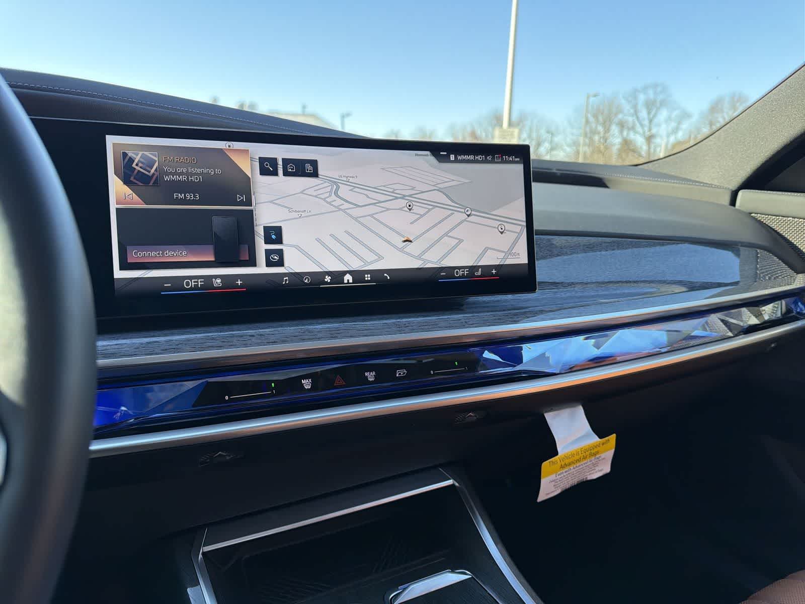 Thumbnail: 2025 BMW i7 - 24